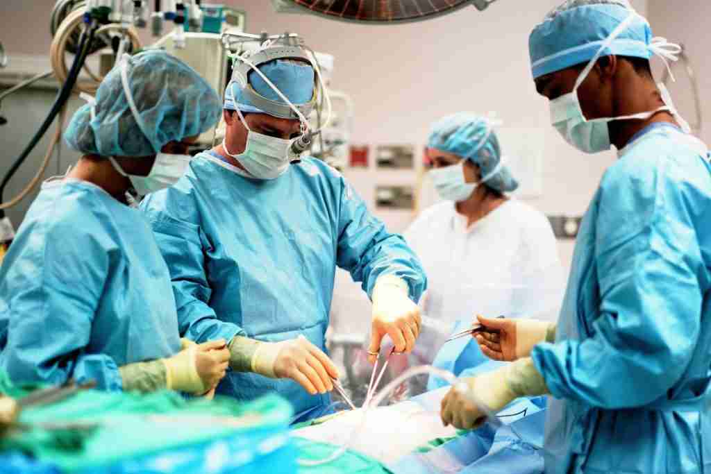 Theatre of surgeons working on myomectomy