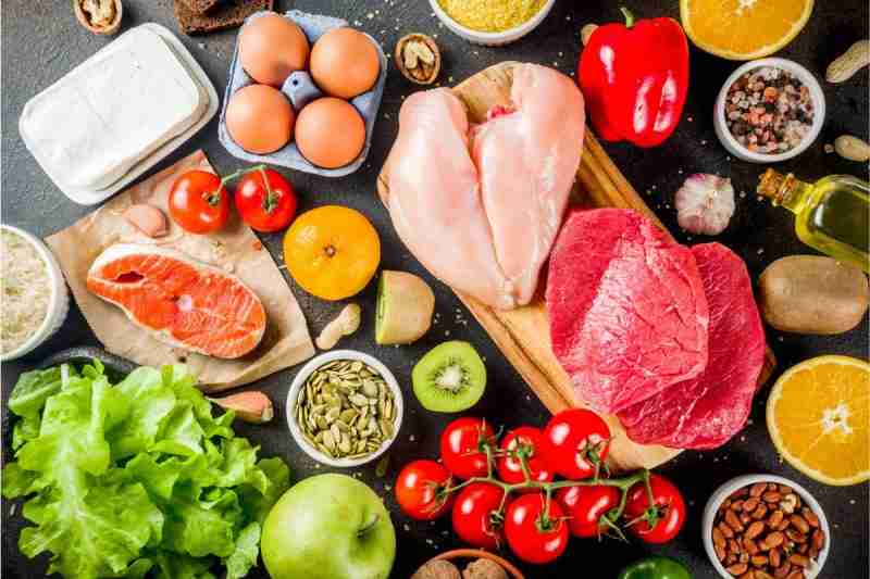 Options for a fibroids natural diet include fruit, vegetables, lean beef and chicken, fish, dairy, nuts etc Moderation is key, though.
